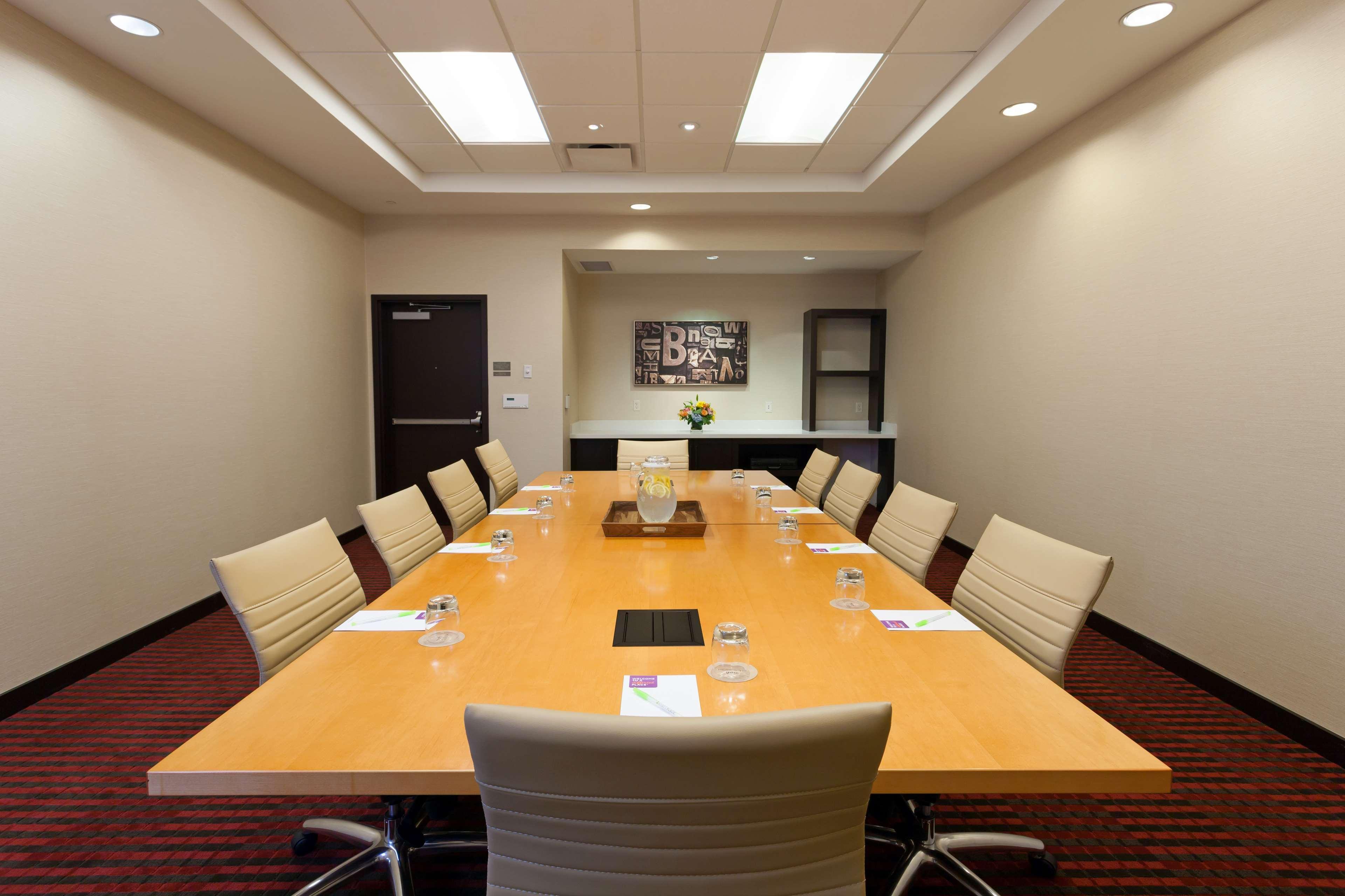 Hyatt Place Bloomington Indiana Экстерьер фото